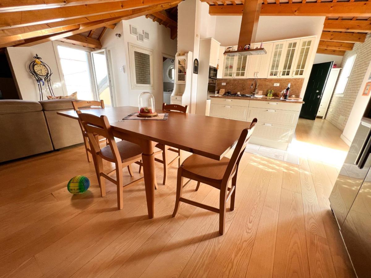 Ferienwohnung Erman House Mansarda Sulla Riviera Del Brenta Venezia Dolo Exterior foto